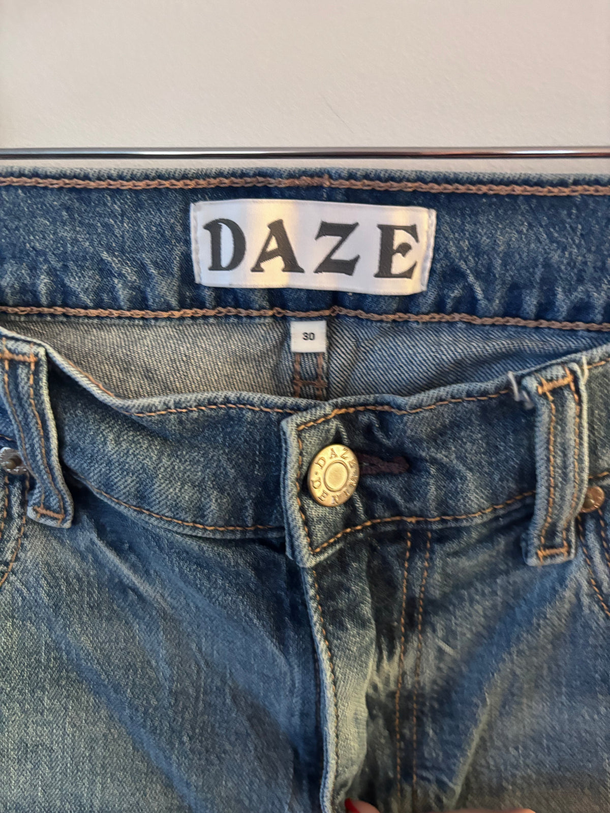 Daze Denim Sundaze High Rise Straight in Brooklyn Jeans | Sz 30