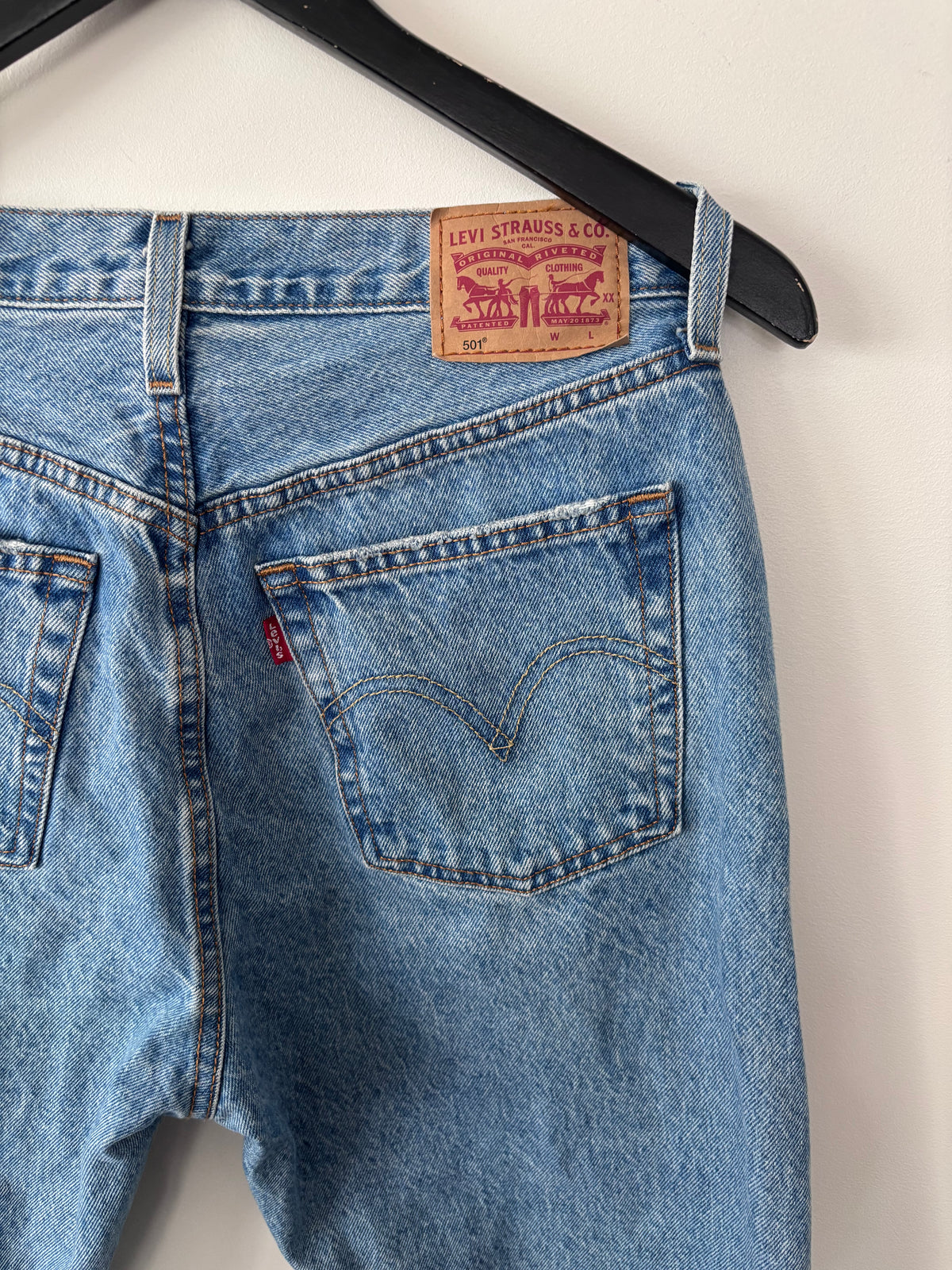 Levi's 501 Original Fit Light/med-Wash Distressed Jeans | Sz 28 (fits 27/28)