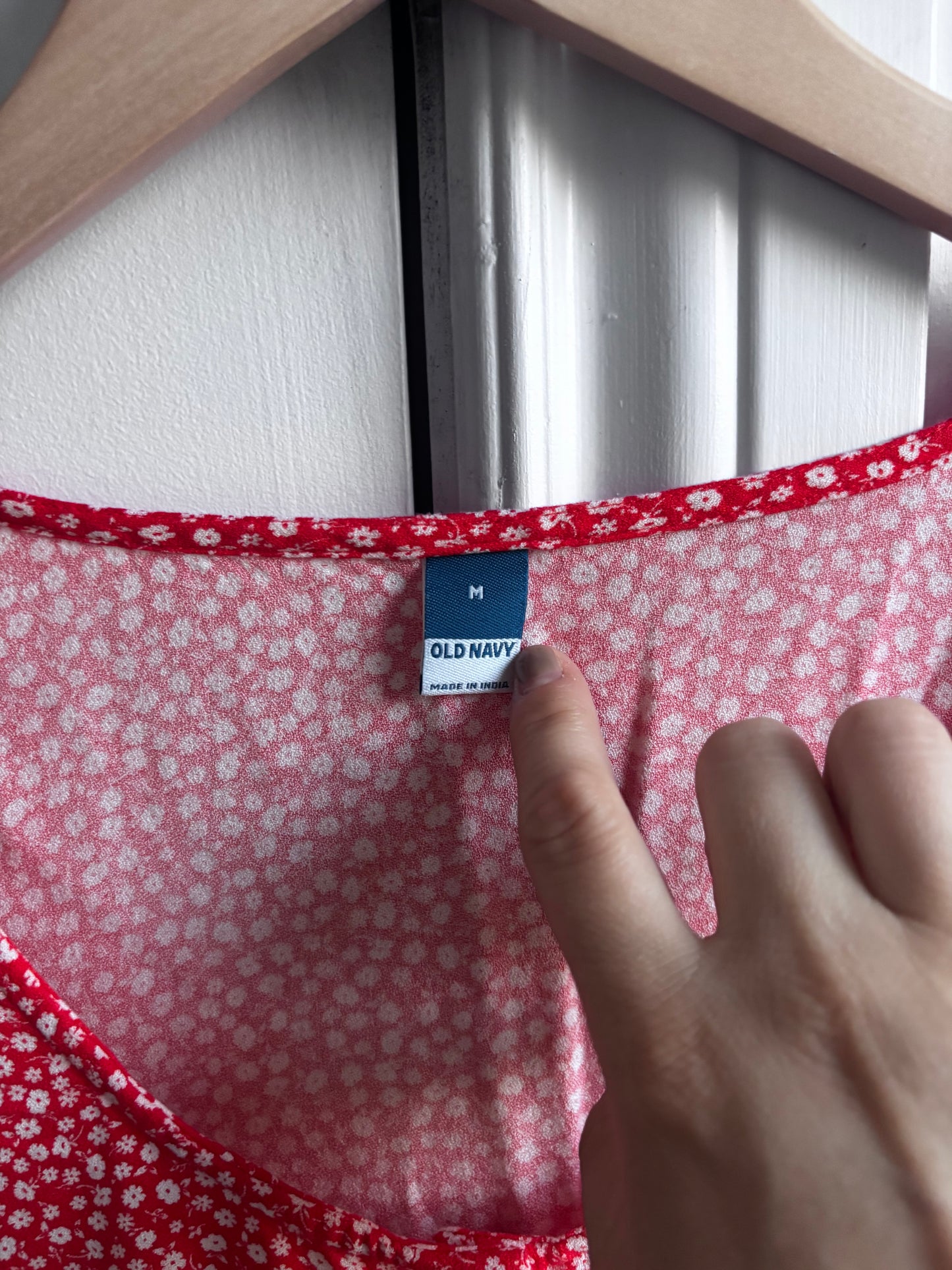 Old Navy Red Floral Button Down Swing Tank Top | Sz Medium