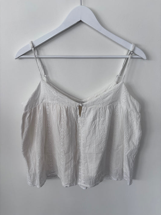 Dress Forum White Eyelet Tank | Sz Medium (flaw)