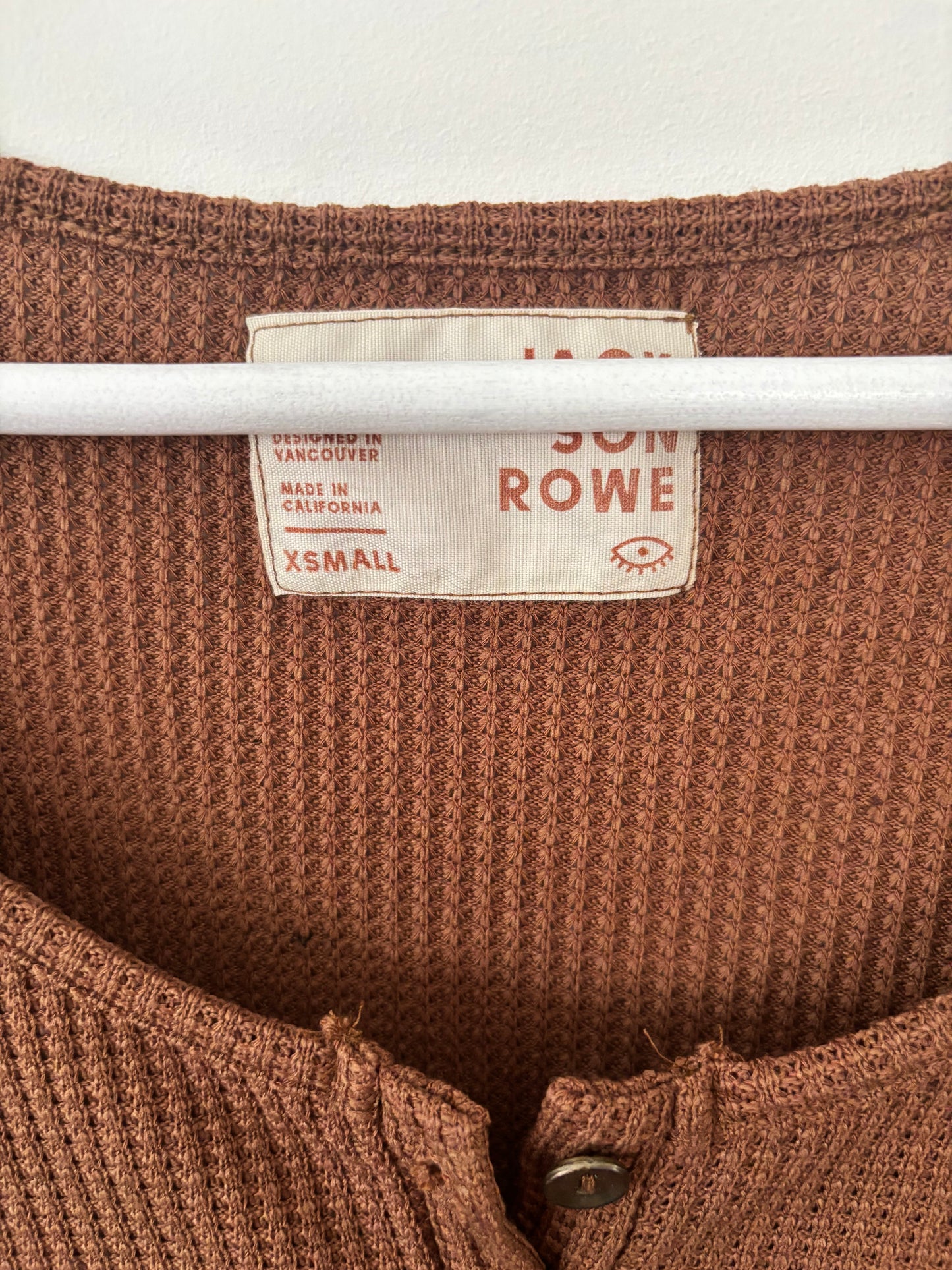 Jackson Rowe Waffle Henley Bodysuit | Sz XS (J63AB1)
