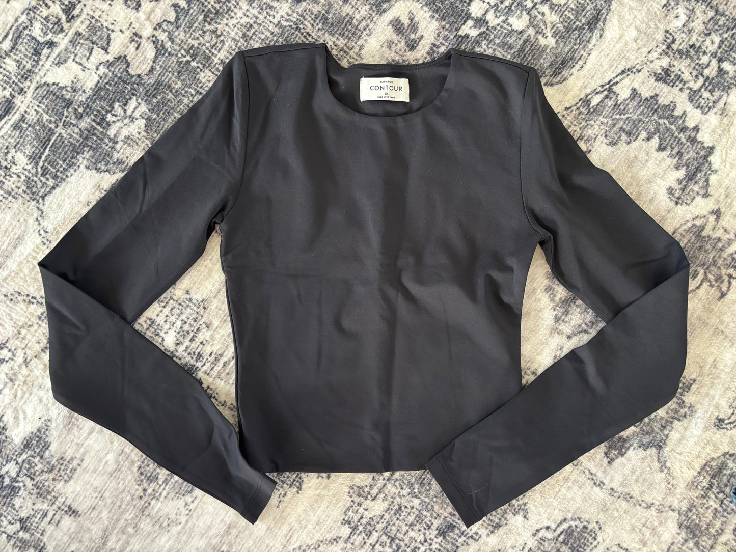 Aritzia / Babaton Contour Long Sleeve in Black | XS (N120TF2)