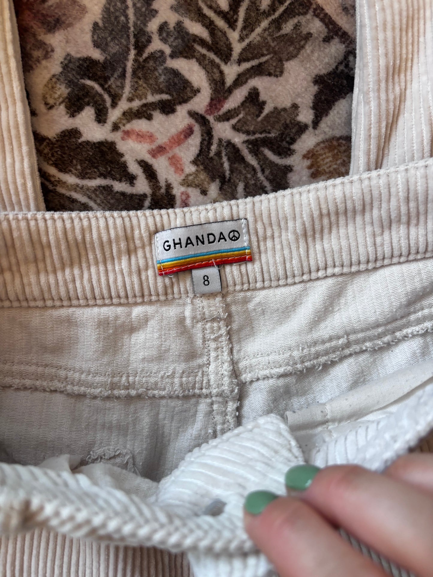 Ghanda Ecru Corduroy Jeans | Sz 8 (fits like sz 25 or 26)