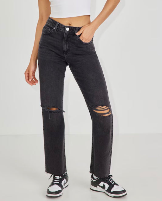 Garage Black Wash Vintage Straight Jeans | Sz 28