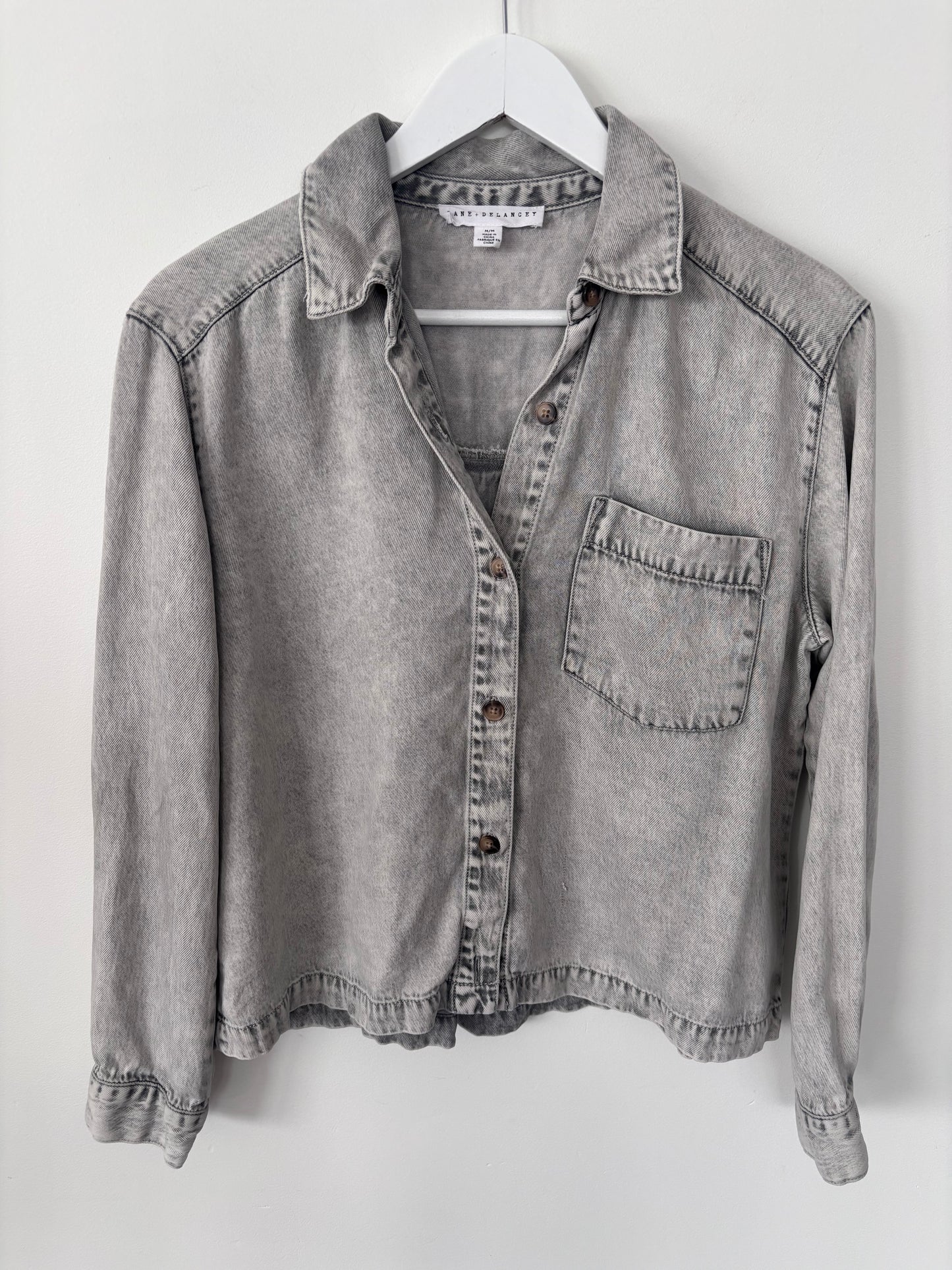 Jane & Delancy Grey Tencel Shirt | Sz Medium