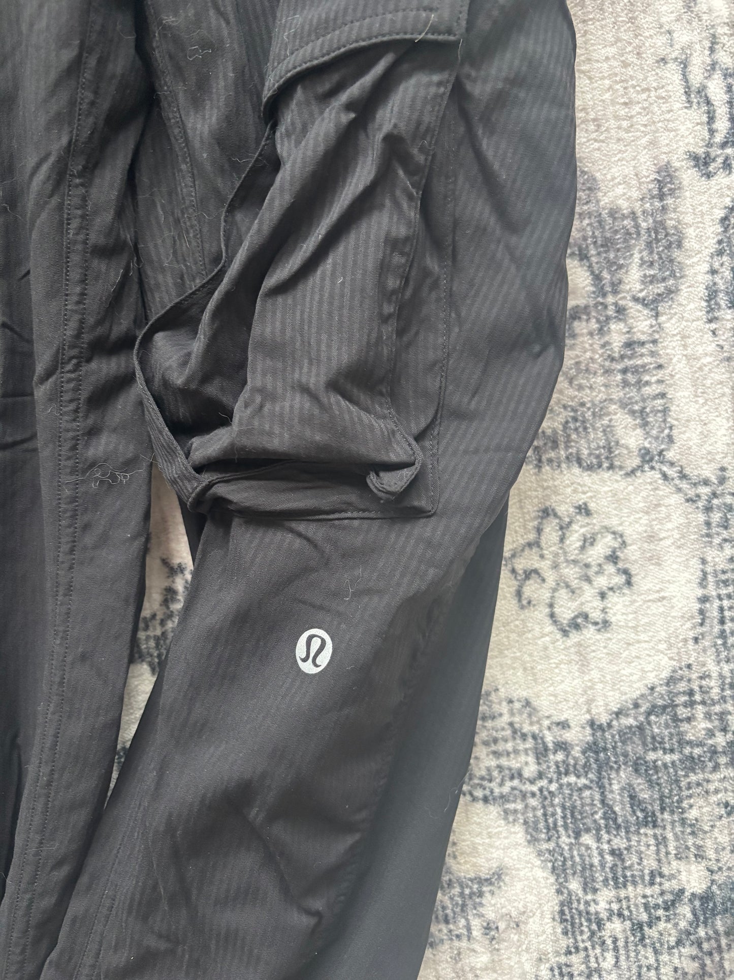 Lululemon Dance Studio Relaxed-Fit Mid-Rise Cargo Jogger| Medium (D019C8)