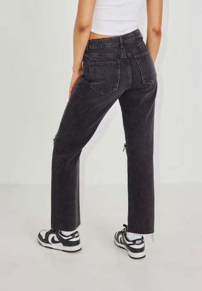 Garage Black Wash Vintage Straight Jeans | Sz 28