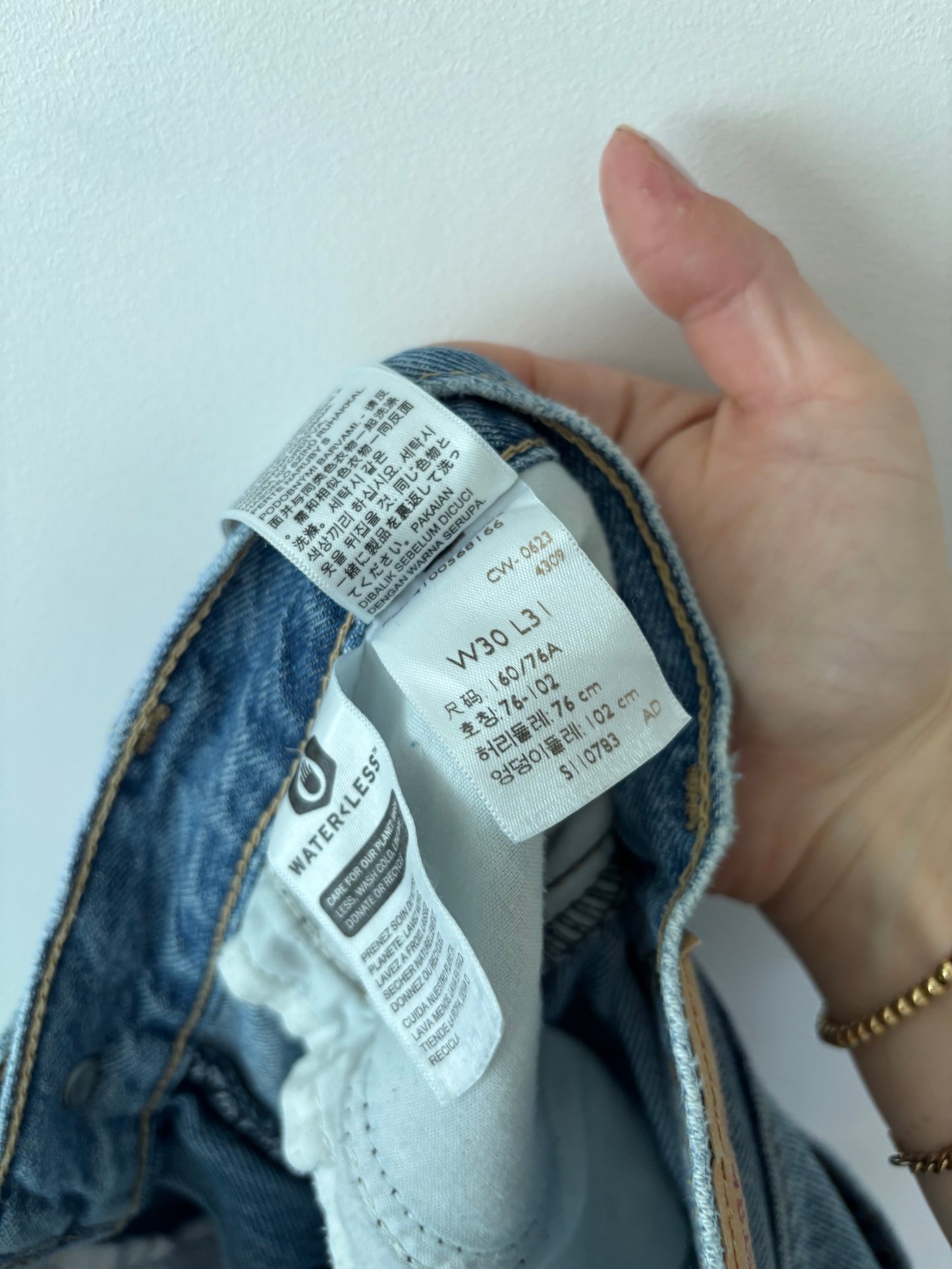 Levi's 94' Baggy Wide Jeans with Distressing | Sz 30