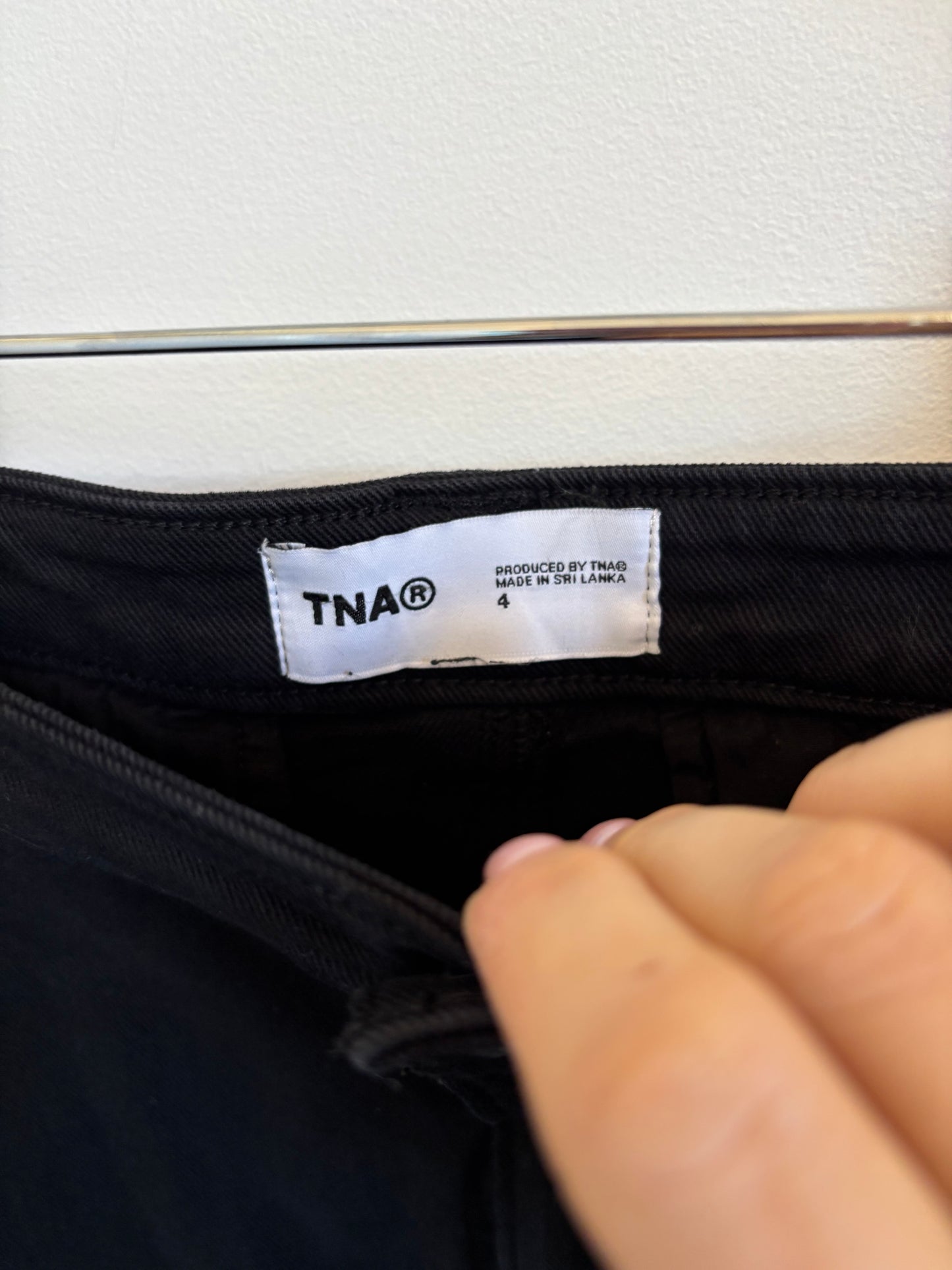 TNA Black Cargo Skirt | 4 (O37L4)