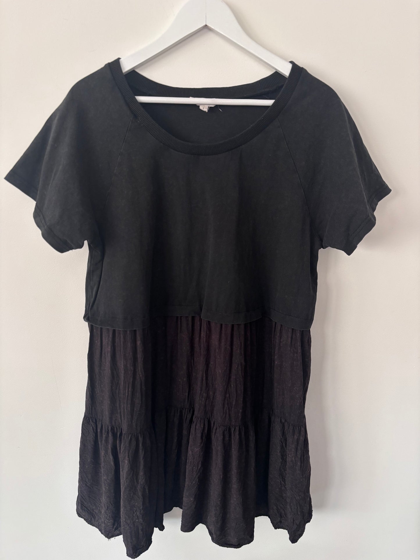Eesome Tiered Dress | Sz Small