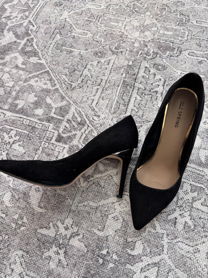 Call It Spring Suede Black Heels | Sz 8.5