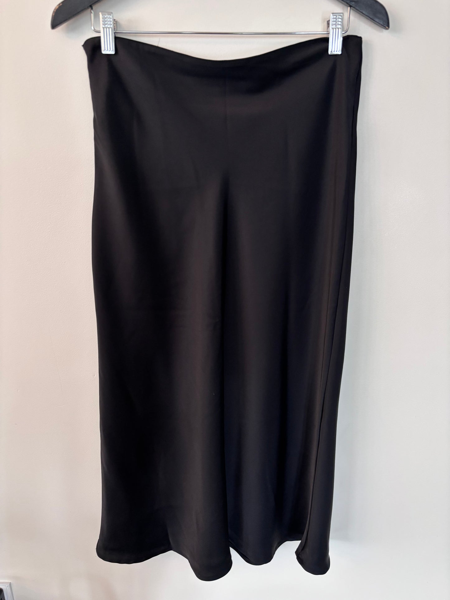 Sincerely Jules Satin Black Skirt | Sz Large