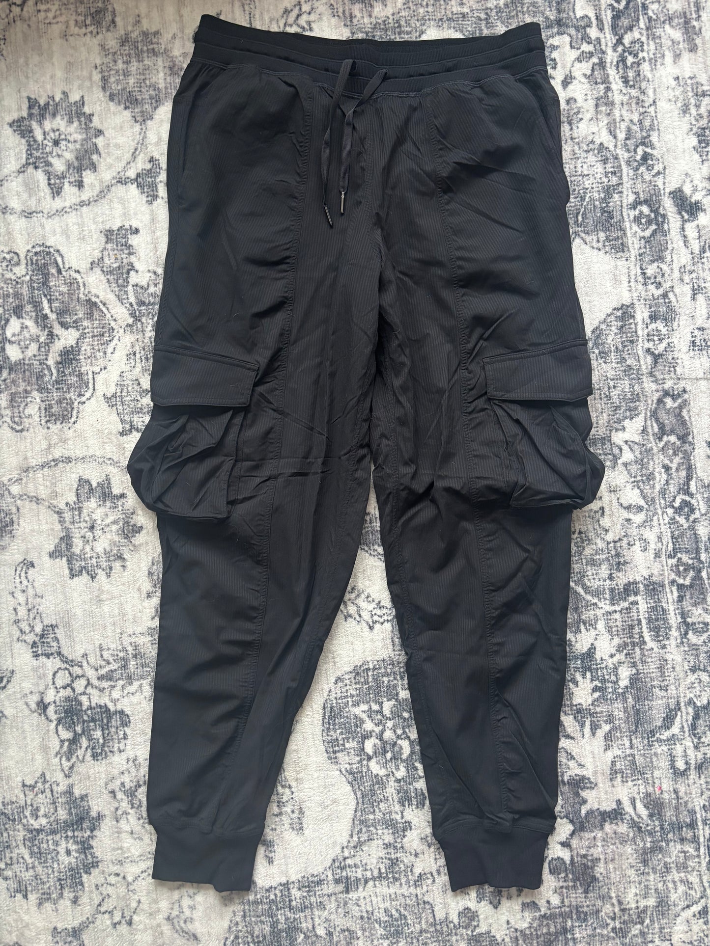 Lululemon Dance Studio Relaxed-Fit Mid-Rise Cargo Jogger| Medium (D019C8)