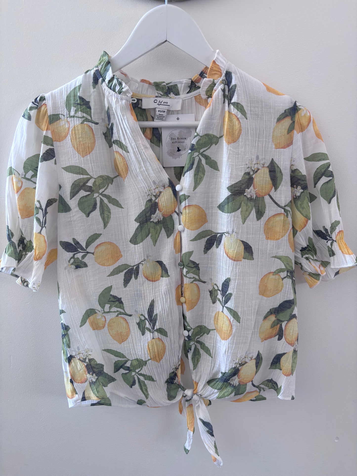 C by One Lemon Printed Button Up Blouse | Sz XS