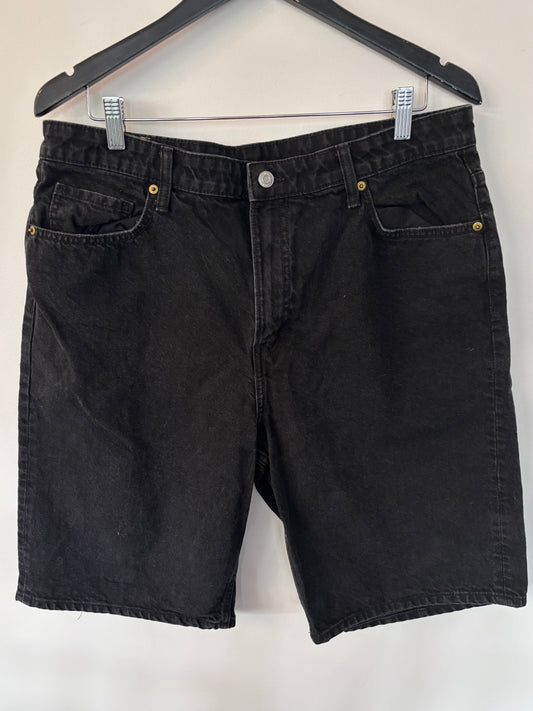 H&M Loose Fit Bermuda Shorts in Black | Sz 14
