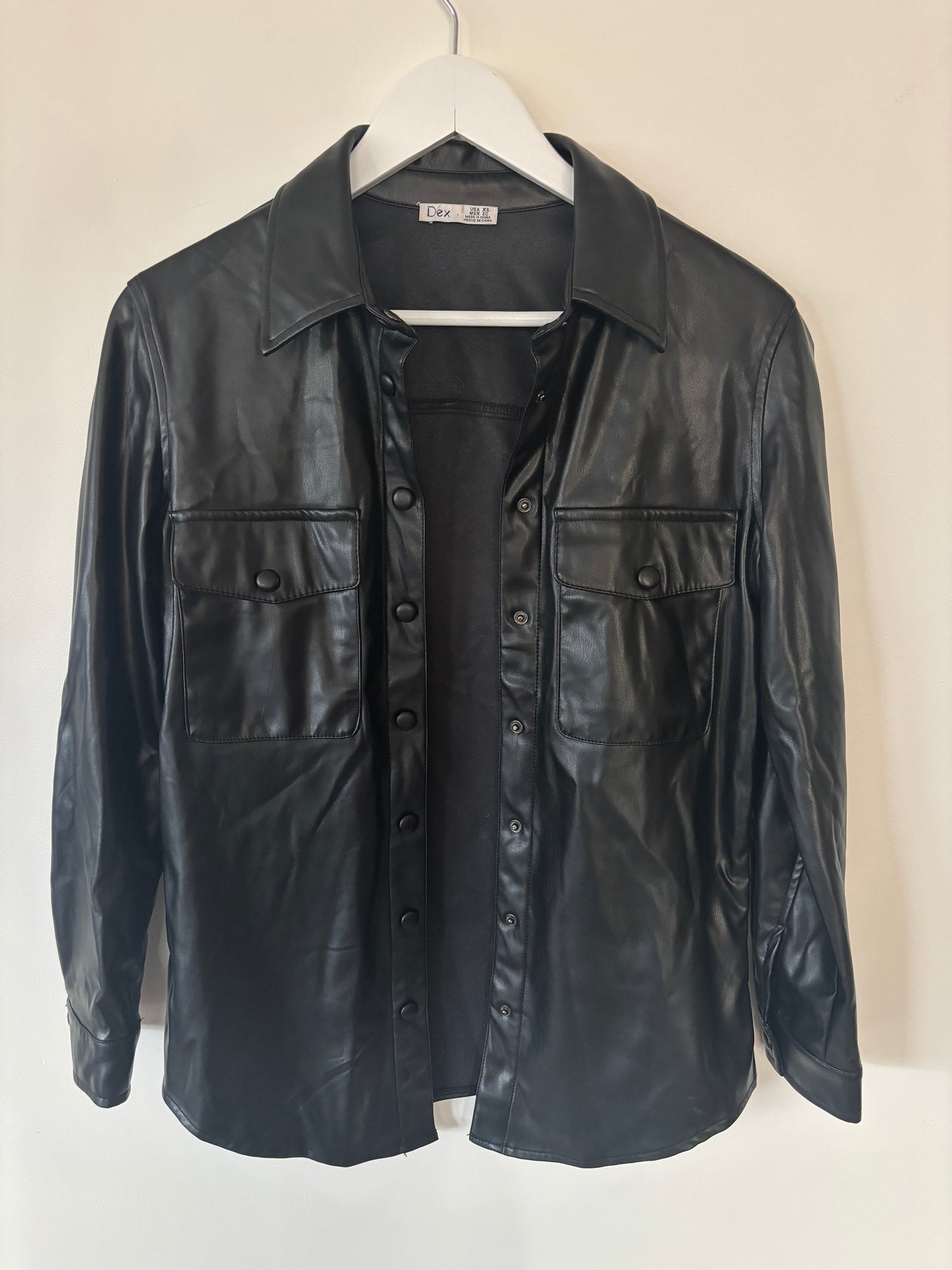 Dex Faux Leather Black Snap Up Collared Shirt | XS (N216K6)