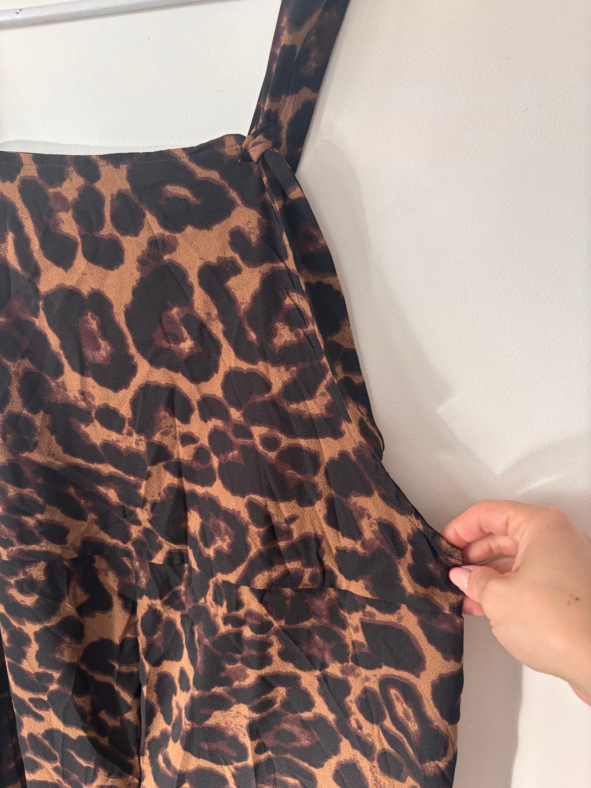 No Brand Lightweight Leopard Overalls | Sz Medium