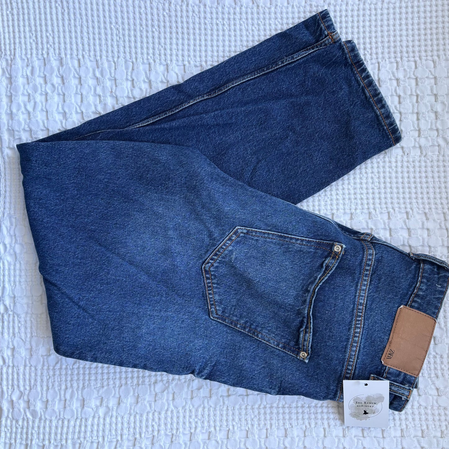 Zara High Rise Mom Jeans | Sz 8 or 29 (small fit)(CS18W8)