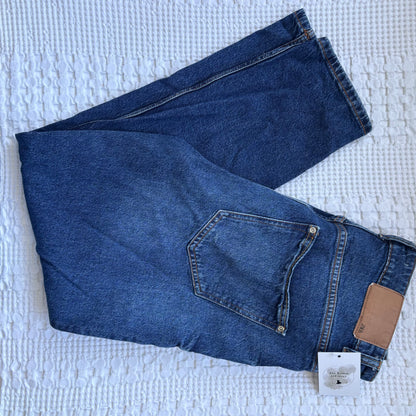Zara High Rise Mom Jeans | Sz 8 or 29 (small fit)(CS18W8)