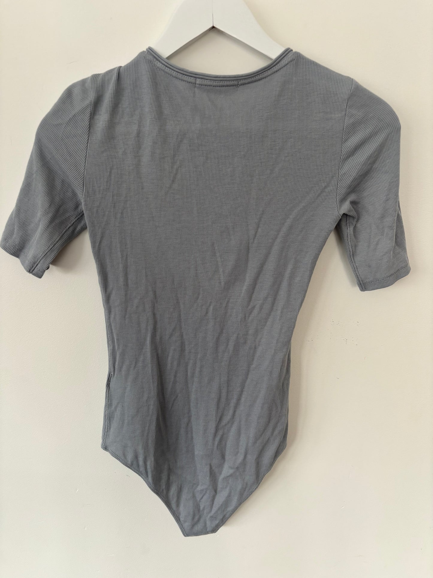 Rag & Bone Mac Ribbed Snap Henley Bodysuit | XS (J65AB1)