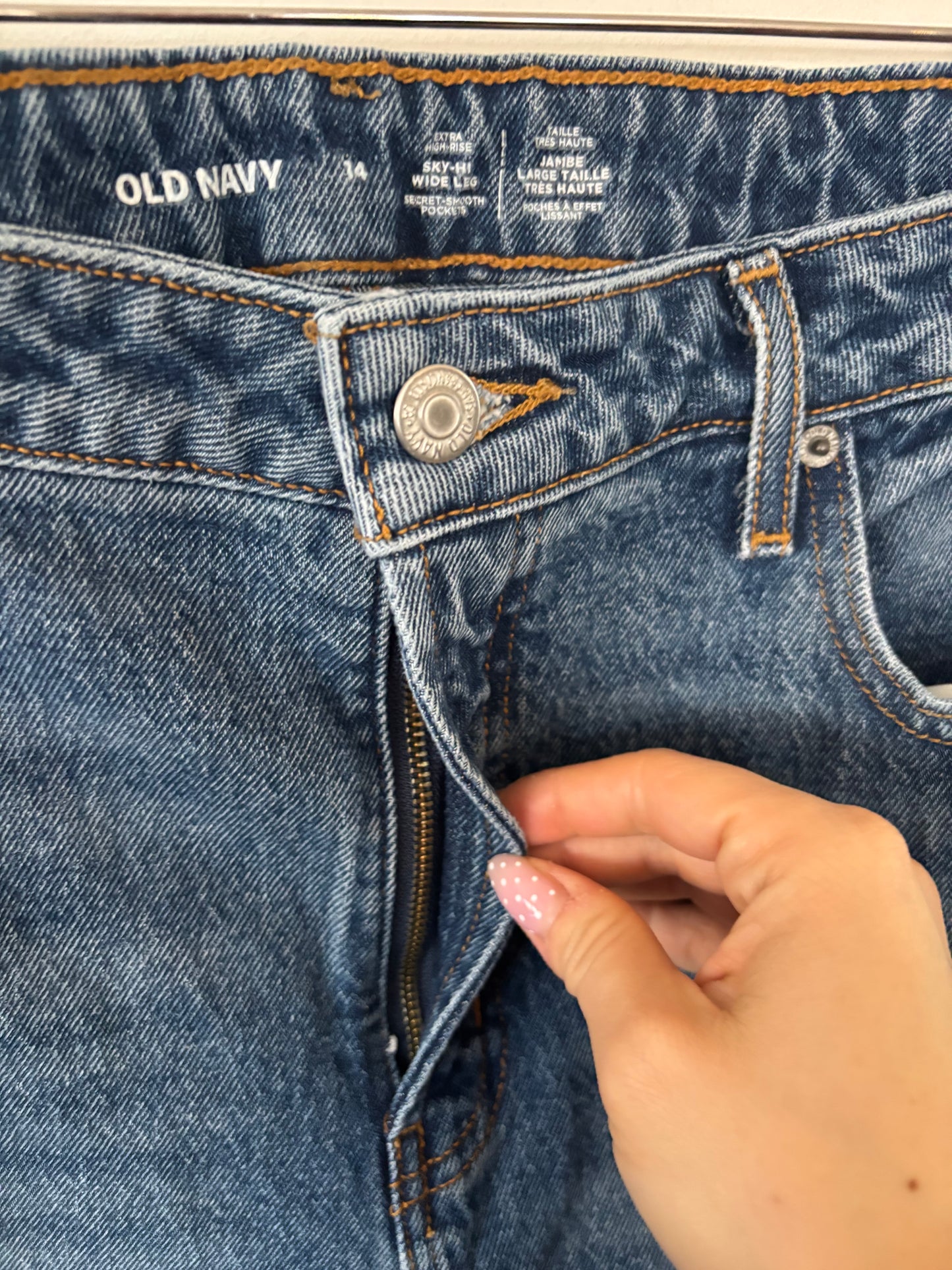 Old Navy Sky-High Wide leg (med blue, lightly distressed) | Size 14 (N03N18)