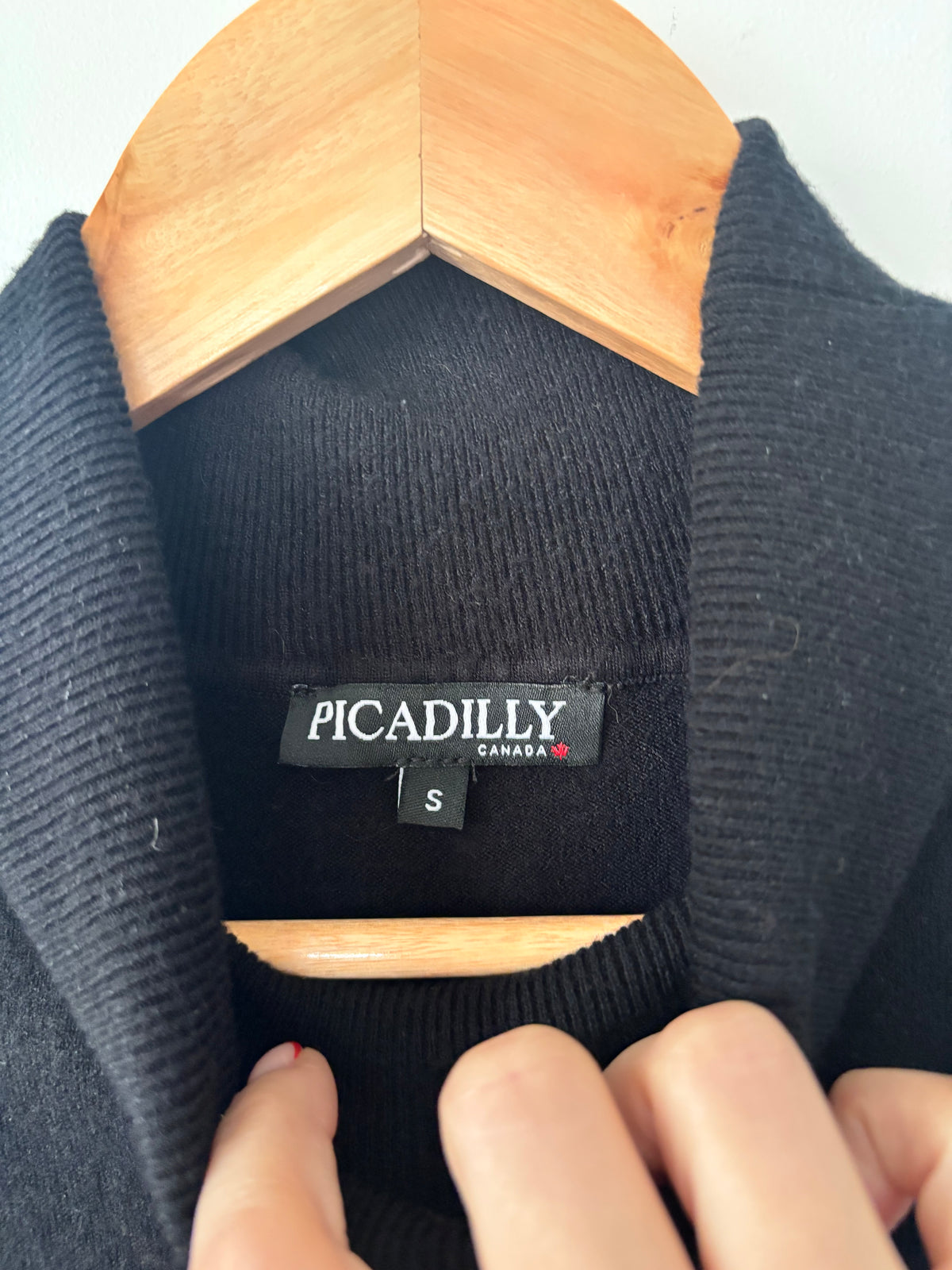 Piccadilly Canada Soft Sleeveless Black Turtleneck | Sz Small (generous)