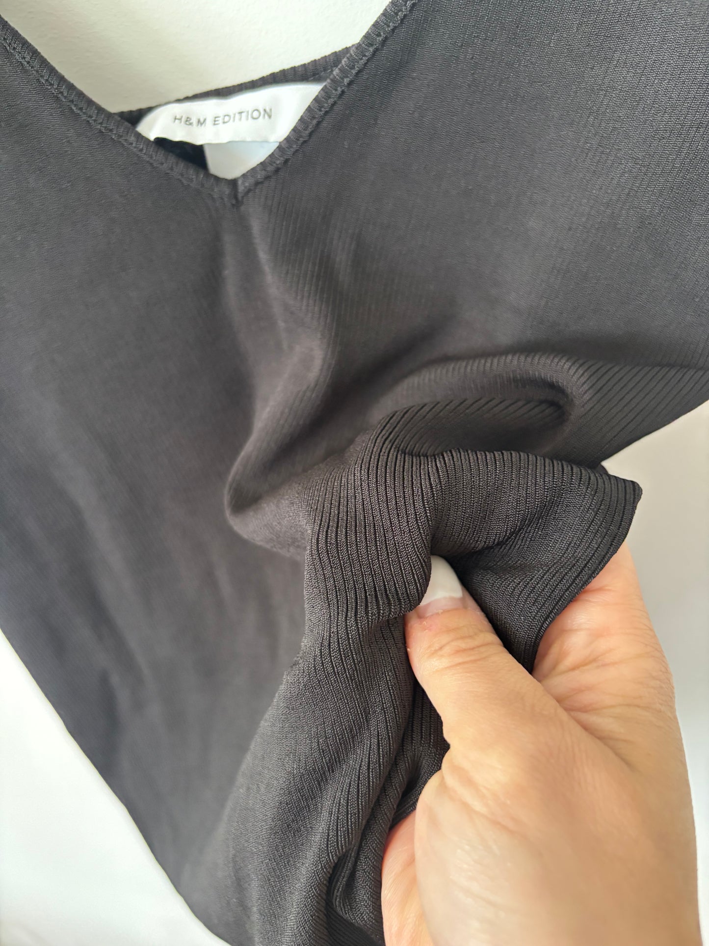 H&M Ribbed Black V Neck Cami | Sz XL