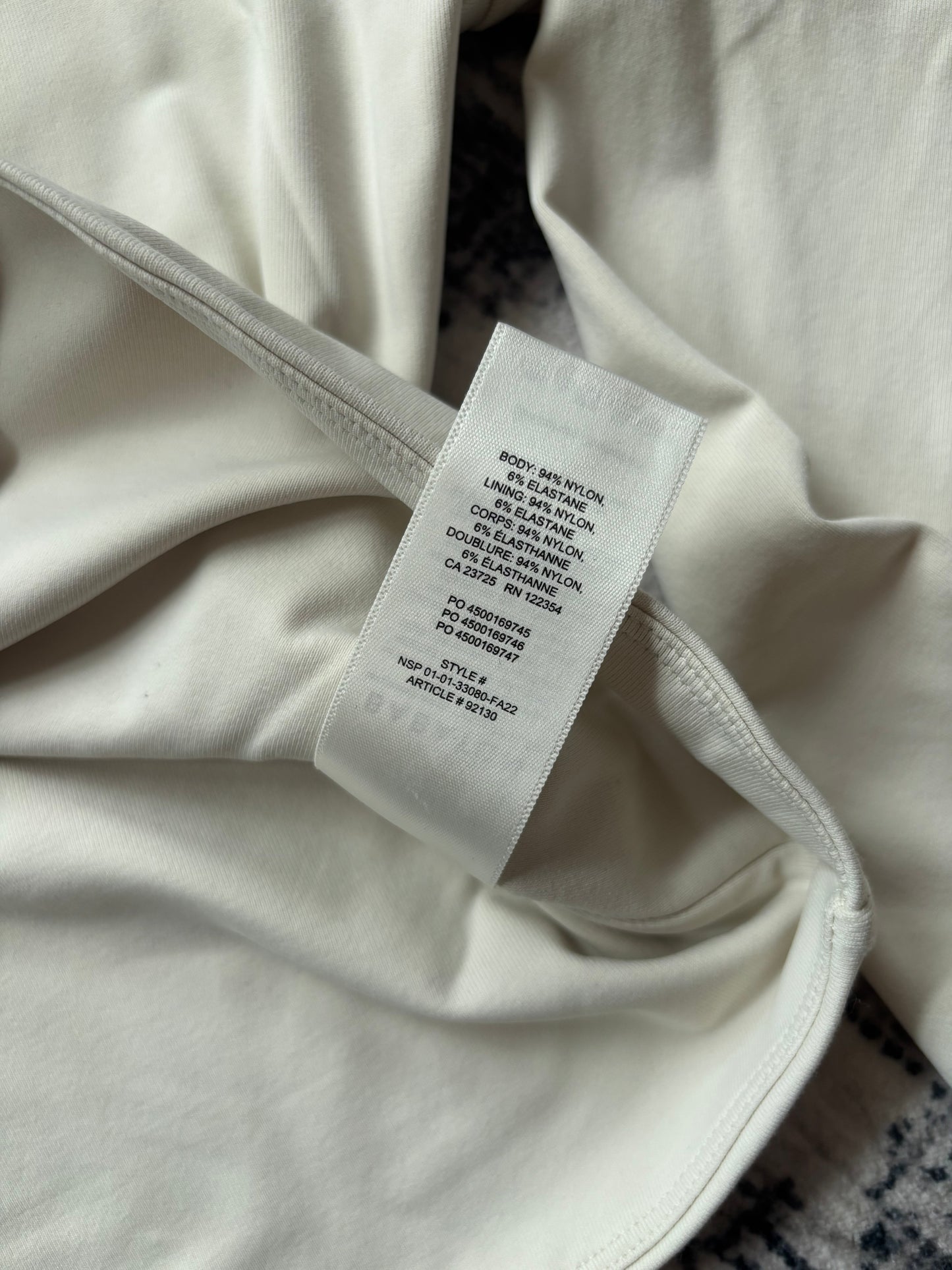 Babaton / Aritzia Contour V-neck Long Sleeve in Bone | Large (N198C8)