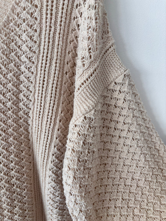 ePretty Beige Knit V-neck Sweater | Sz Large