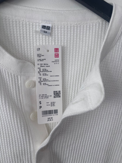 Uniqlo Waffle Texture White Henley Shirt | Sz Small (Oversized)