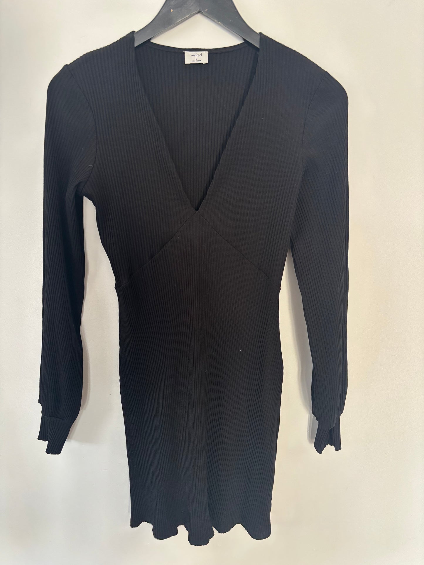 Wilfred / Aritzia Jeanne Ribbed Deep V Dress | Medium (N233M8)