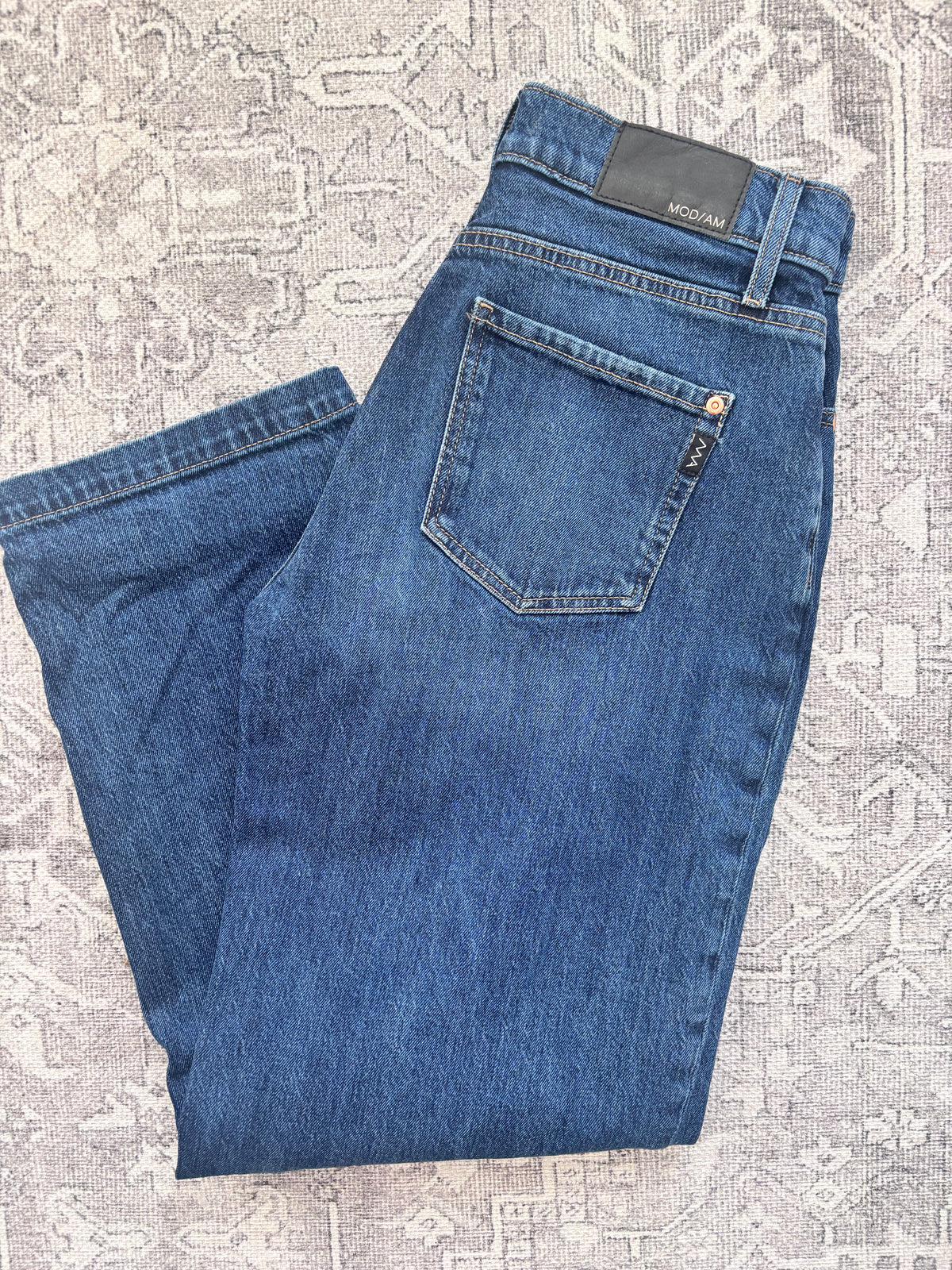 Modern American Daisy Barrel Leg Jeans | Sz 27 (may also fit 28)