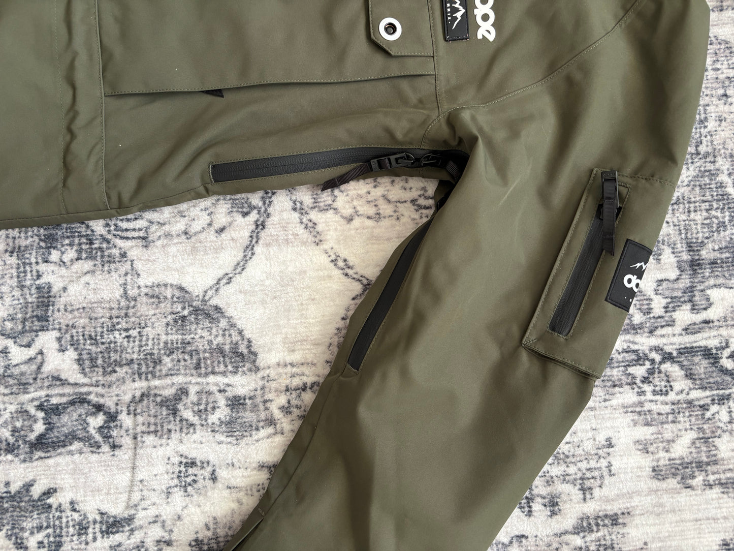 Annok W Snowboard Jacket Women Olive Green NWT | Sz Small (D006R5)