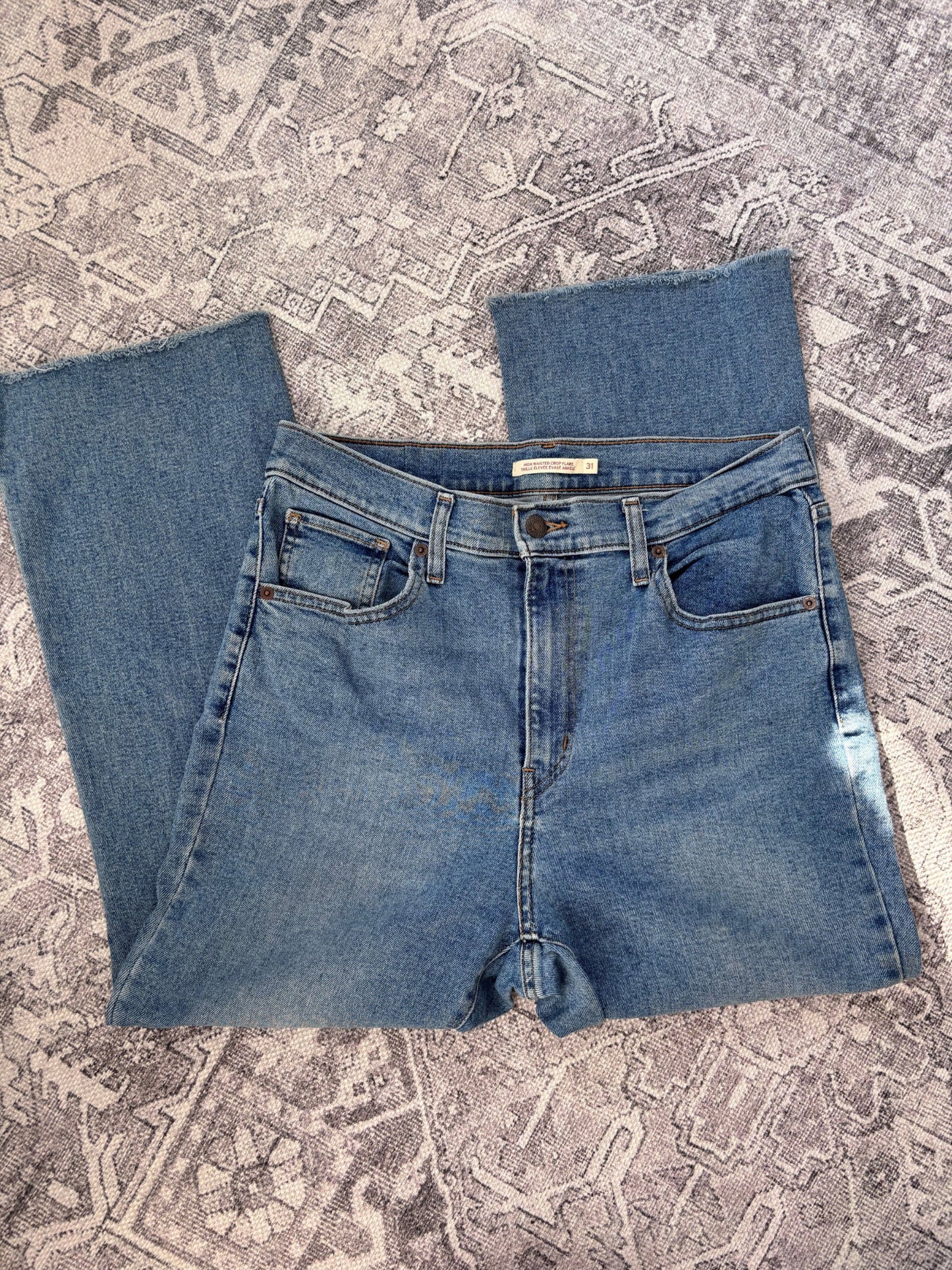 Levi's High Rise Flared Crop Jeans | Sz 31