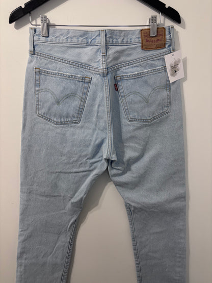 Levi's 501 Light Wash Denim | Sz 29 (M144O9)