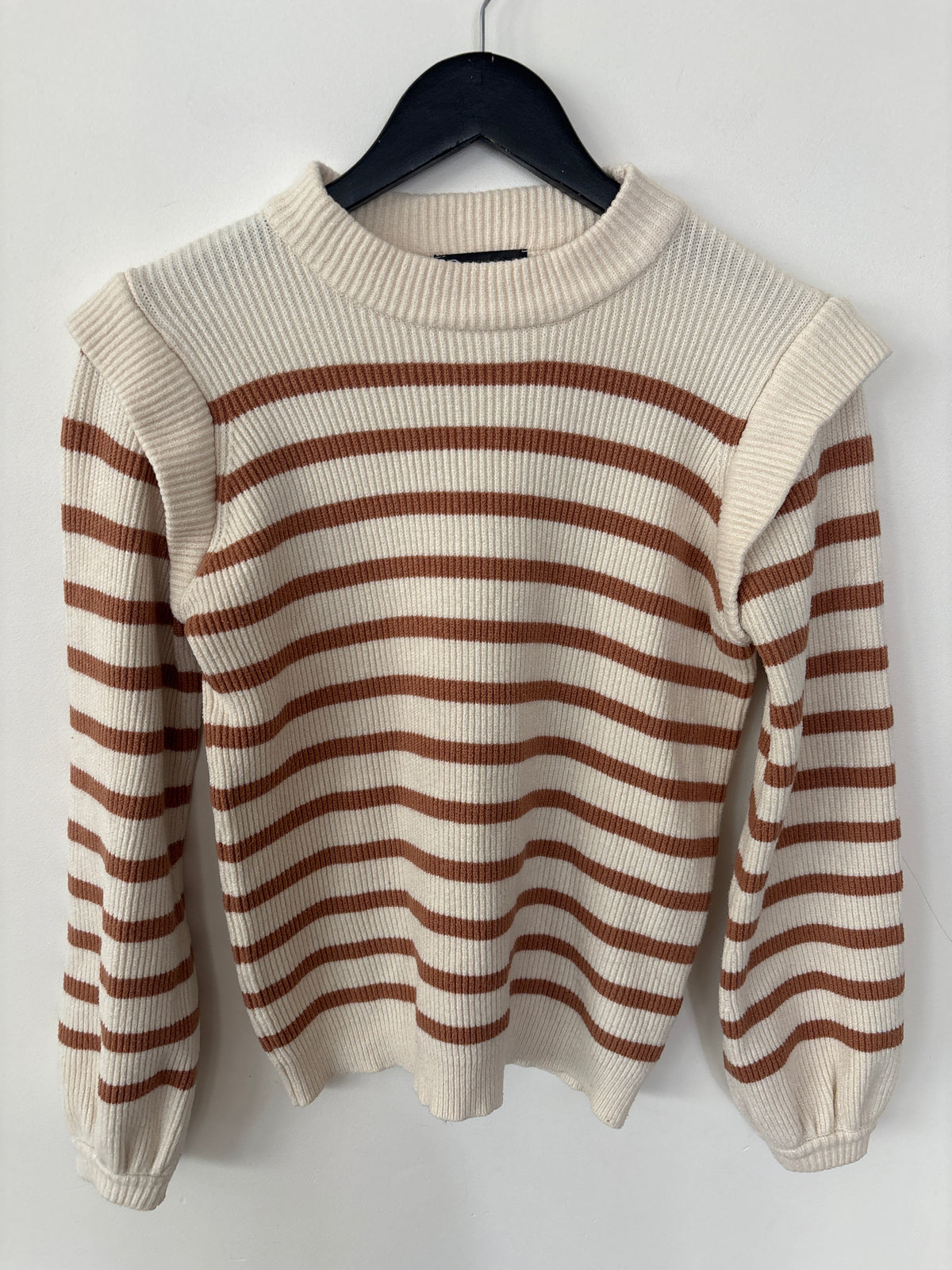 Pretty Garden Beige Striped Sweater | Sz Small