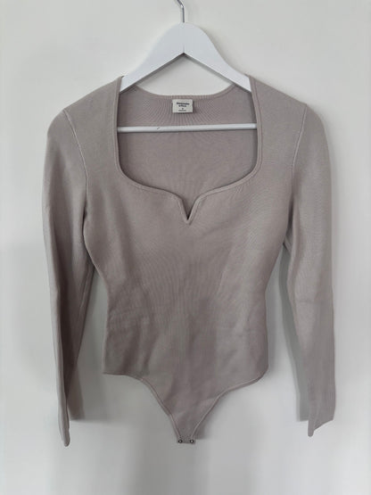 A&F Knit Long Sleeve Beige Bodysuit | Sz Small