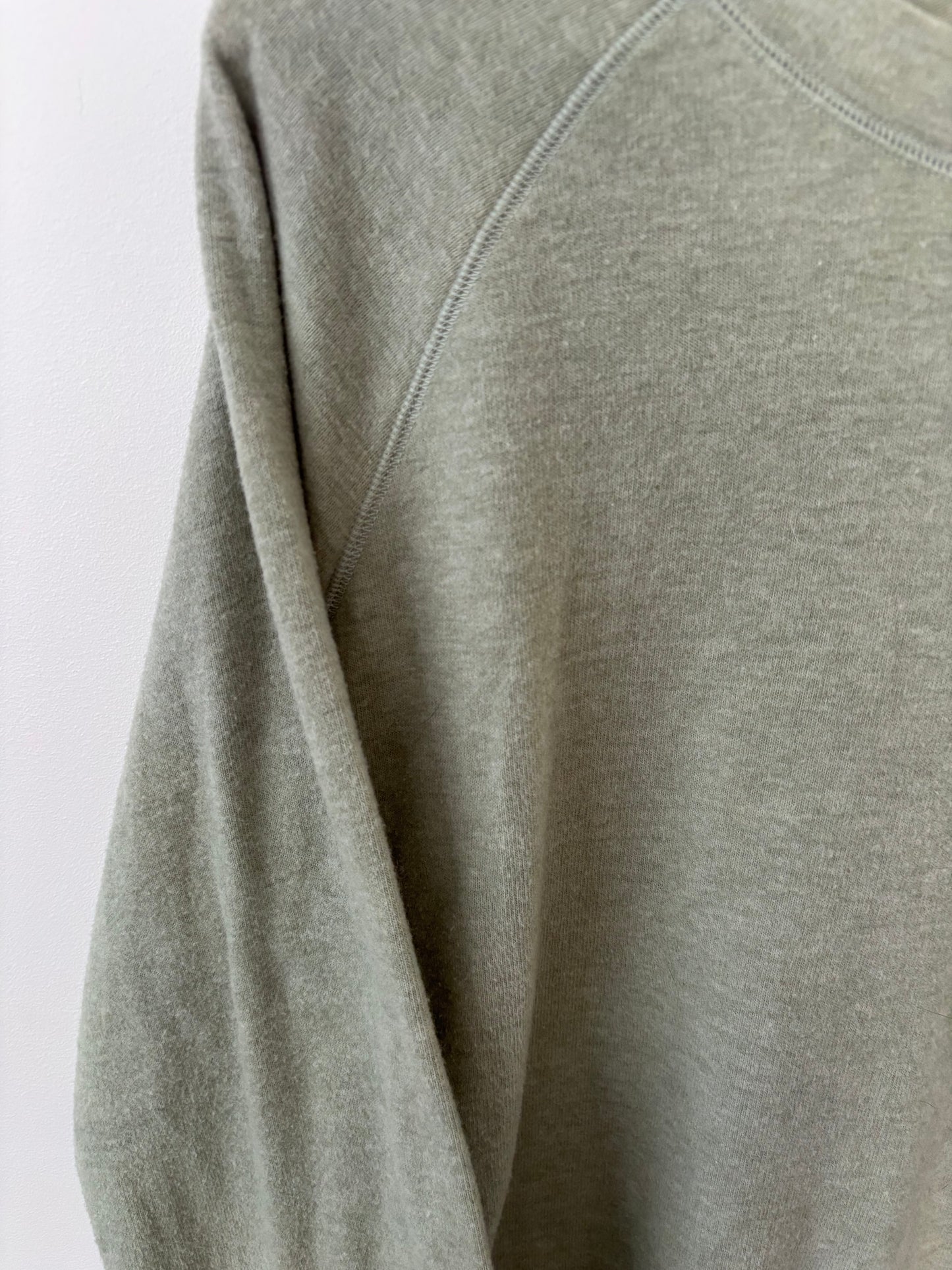 Wilfred Free / Aritzia Sage Green Soft Crewneck Sweater | Sz Medium (F34S6)