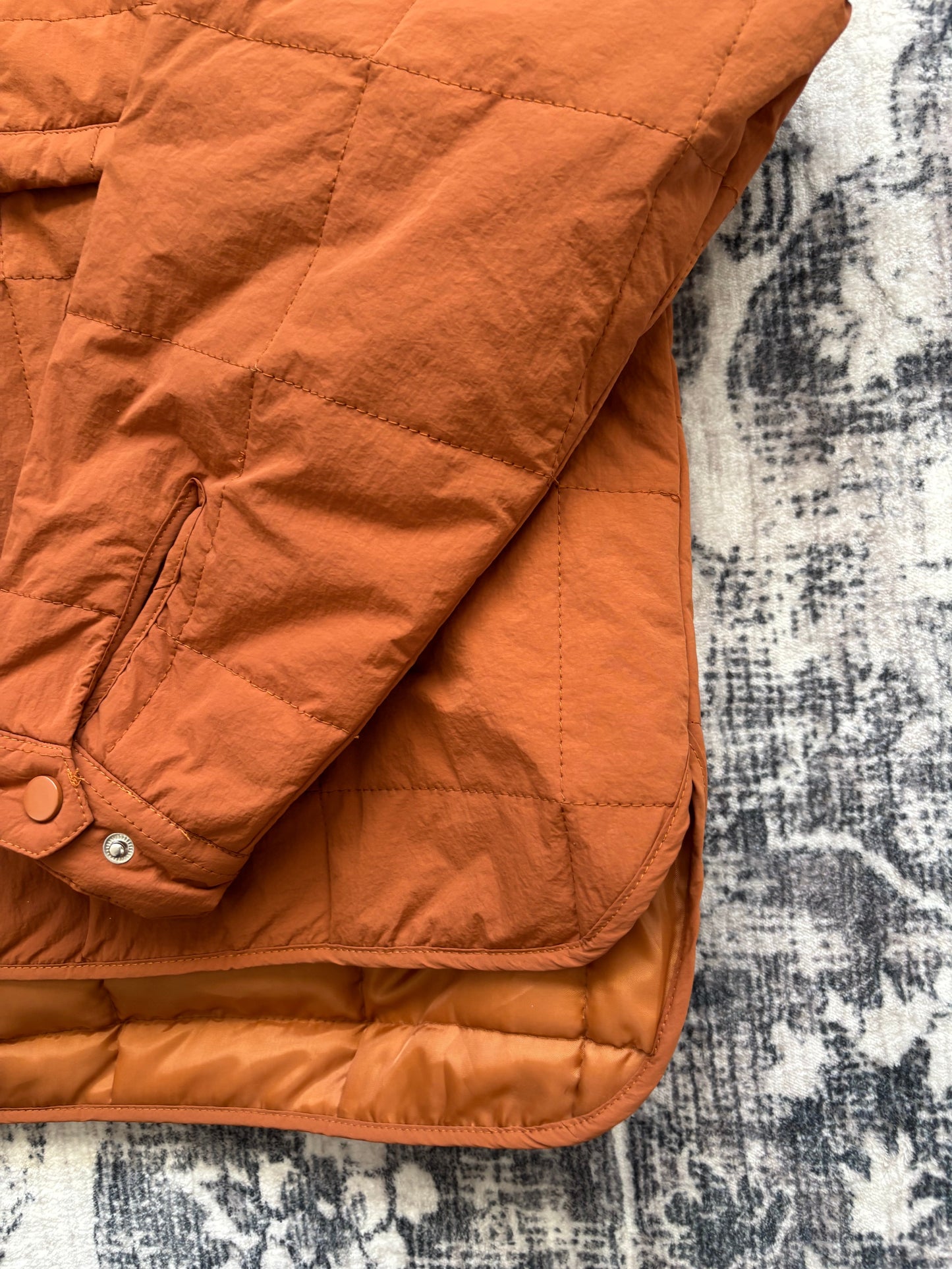 Orange Pullover Puffer Jacket | Small Oversized (May fit like large) (D007R5)