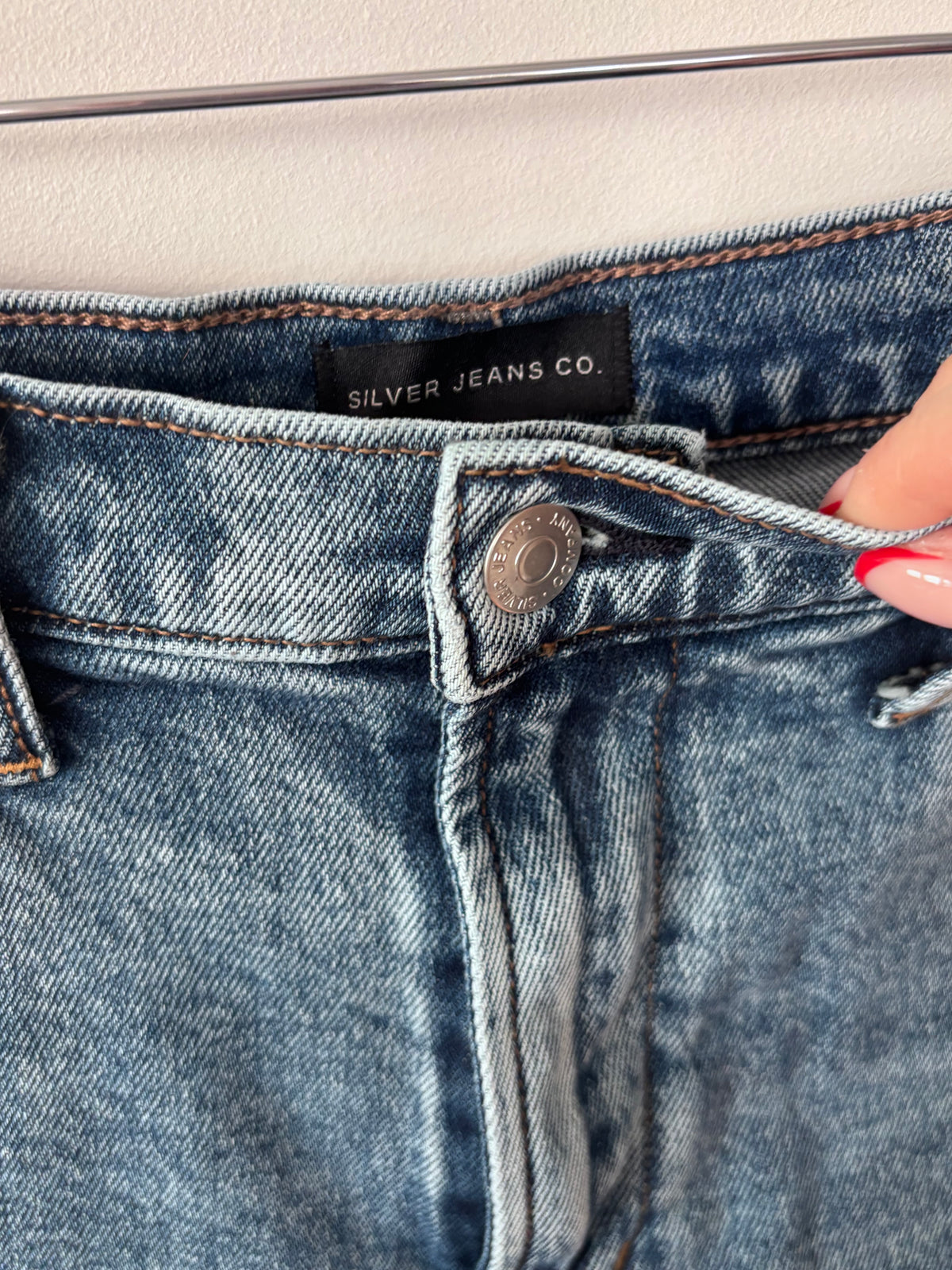 Silver Jeans Barrel Leg Denim | Sz 27 (fits sz 28)