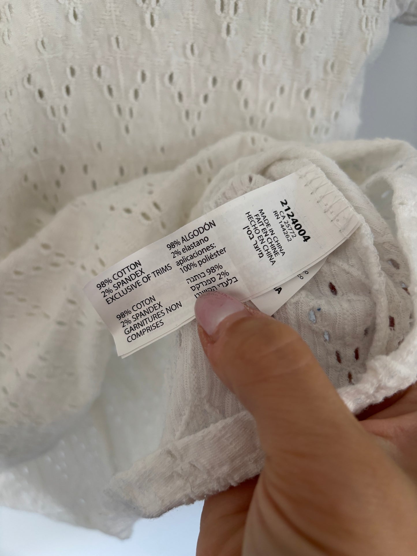 Dex White Eyelet Top with Tie Back | Medium (OC08D2)