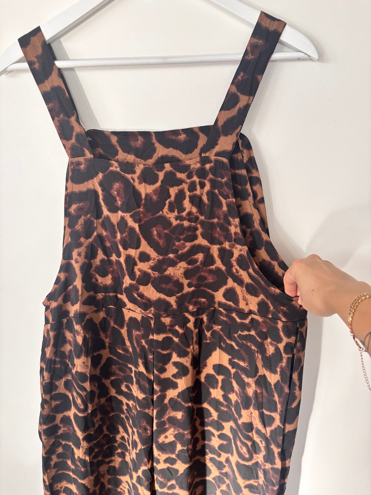 No Brand Lightweight Leopard Overalls | Sz Medium