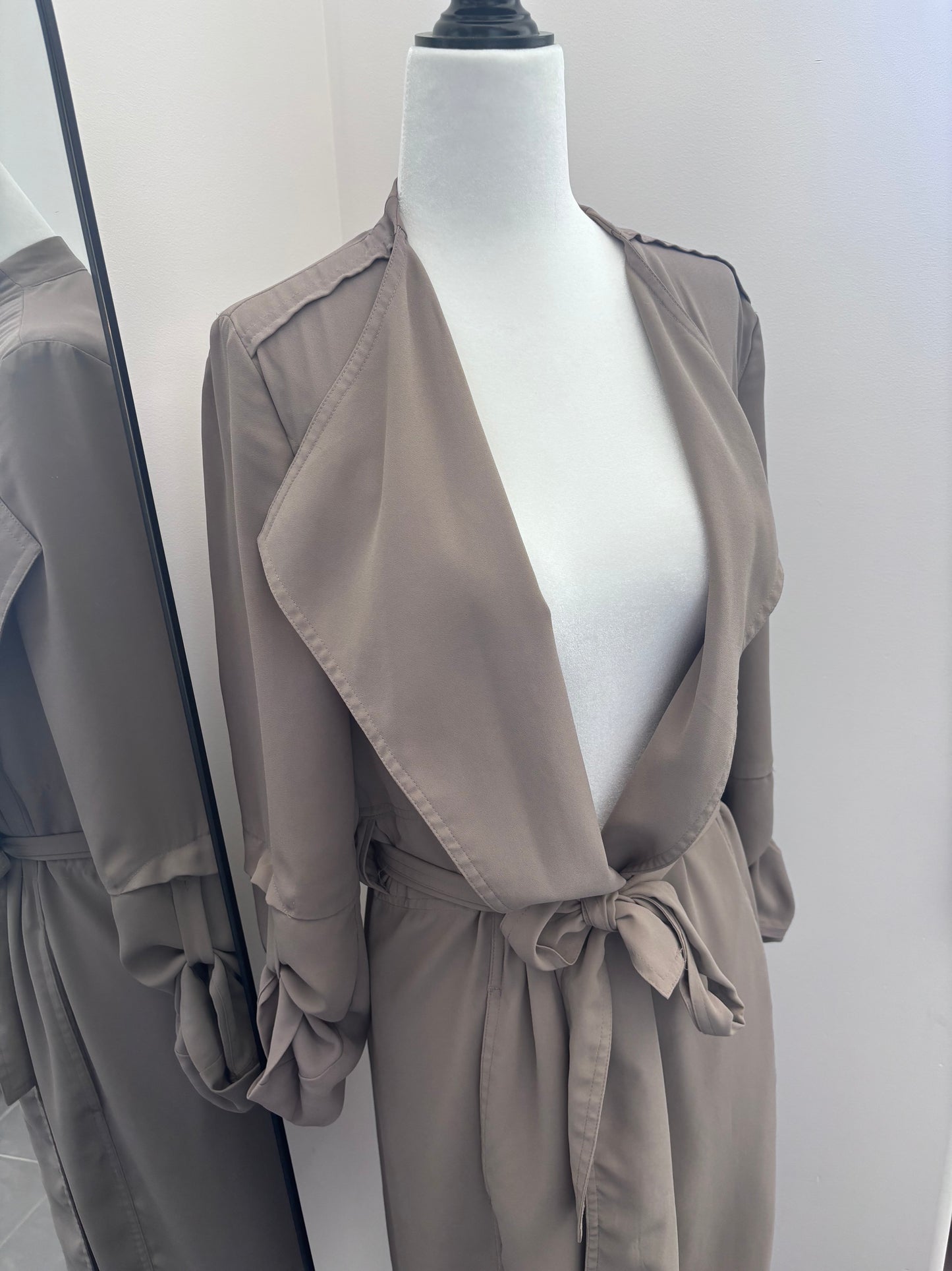 Babaton Lightweight Trench Coat | Sz XS (M160K6)