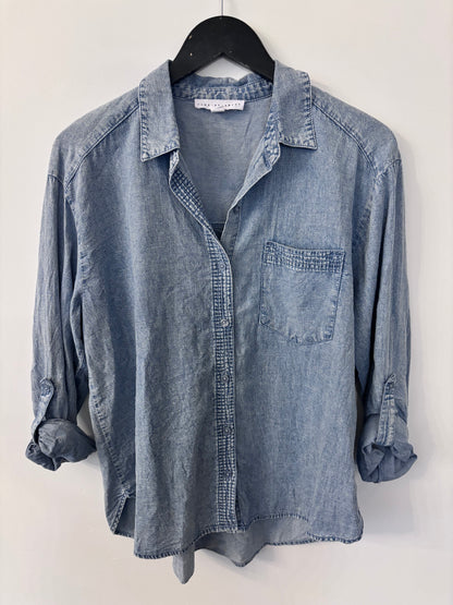 Jane & Delancey Lightweight Denim Button Up Top | Sz Medium