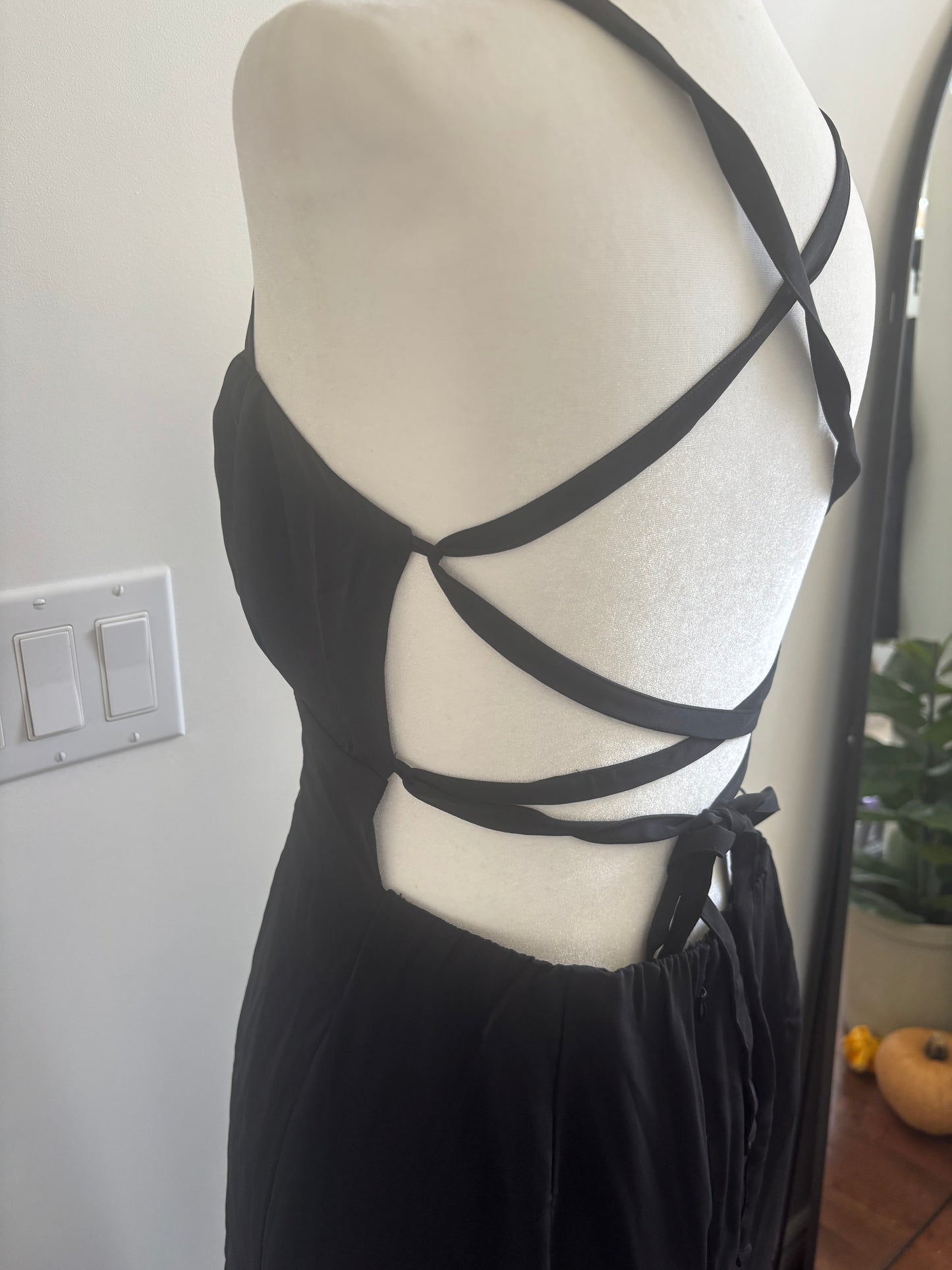 Abercrombie Strappy Back Midi Dress | Medium (OC07D2)