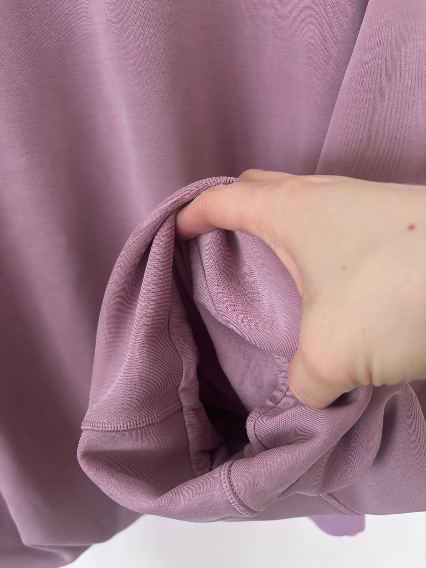 Lululemon Softstreme Voluminous-Sleeve Pullover (pants also listed) | Sz Large (F42A1)