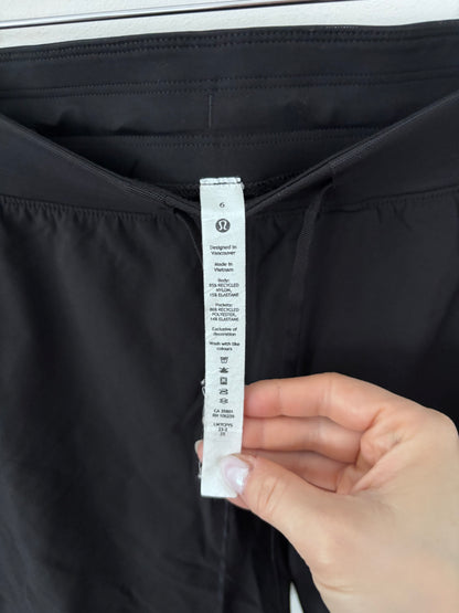 Lululemon License to Train High-Rise Short 4" | Sz 6