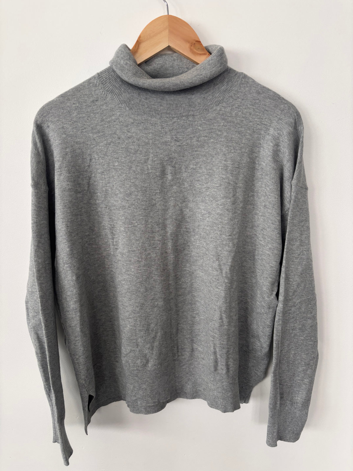 Denver Hayes Grey Lightweight Turtleneck | Sz (W5)
