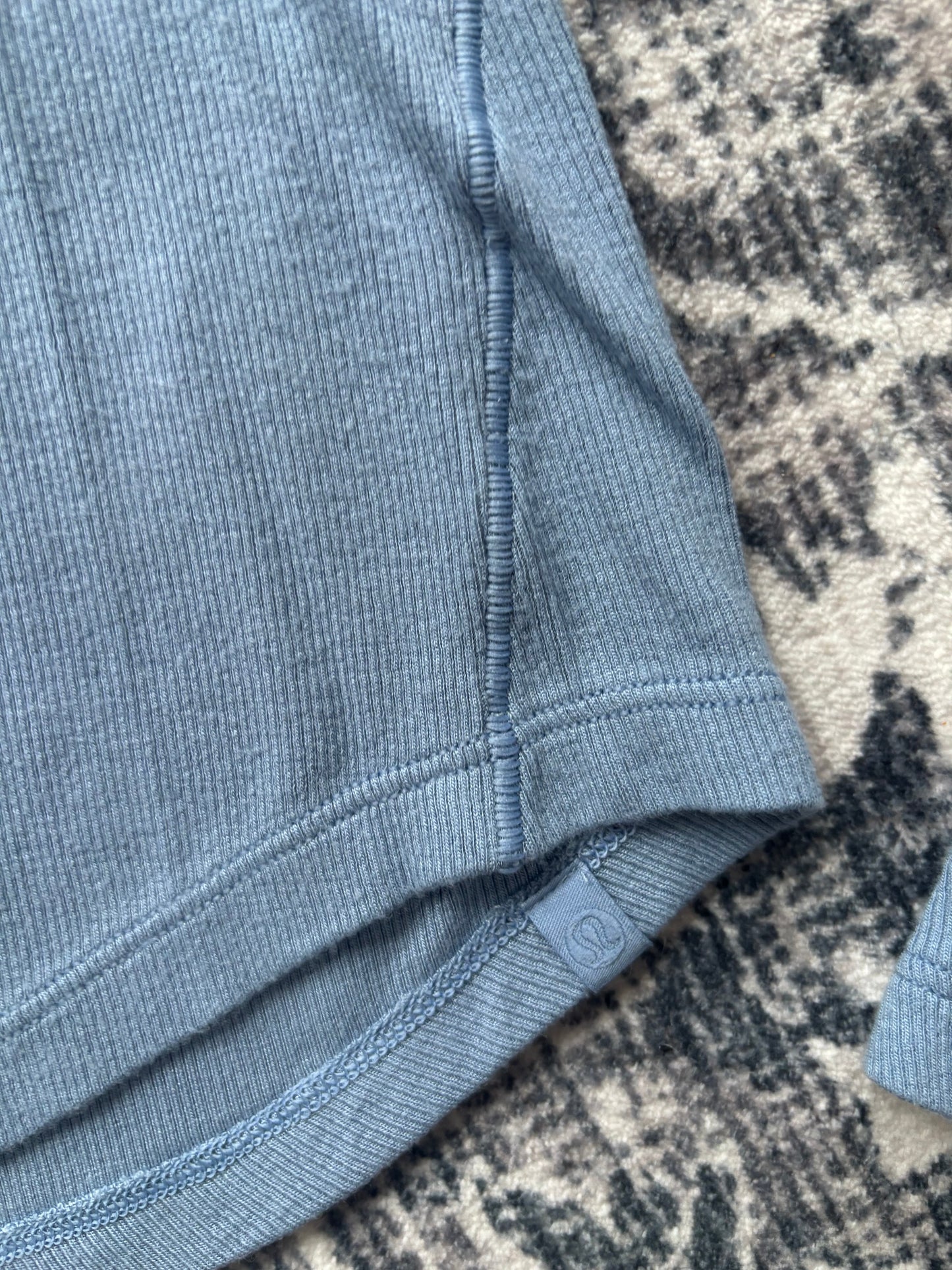 Lululemon Hold Tight Long-Sleeve Henley | Sz XS or Small (D020R5)