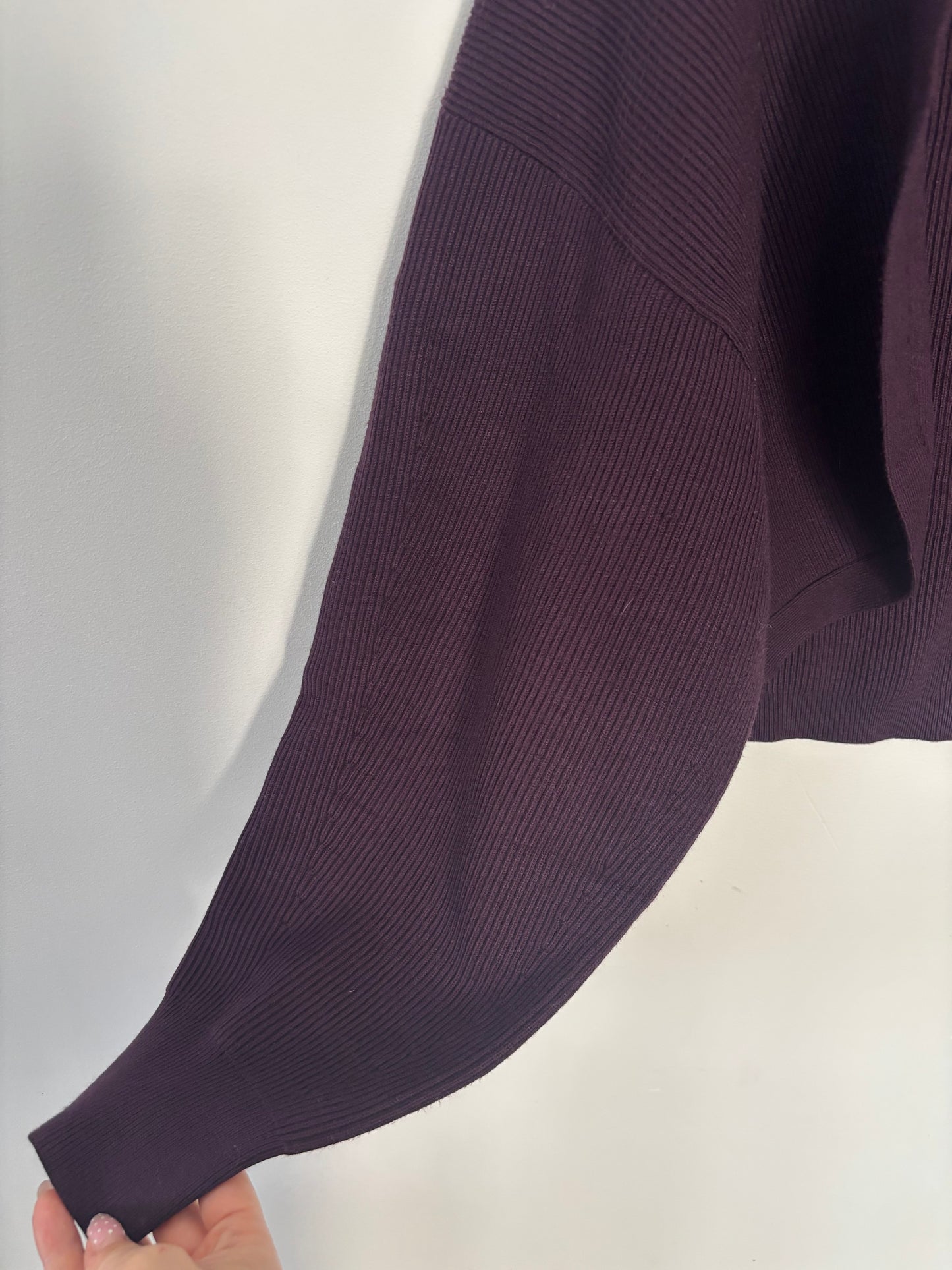 Babaton / Aritzia Decision Shrug Sweater | Medium (N234M8)